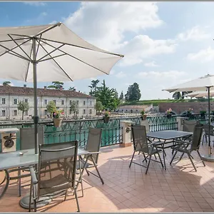 Fiori Sull'acqua Apartment Peschiera del Garda