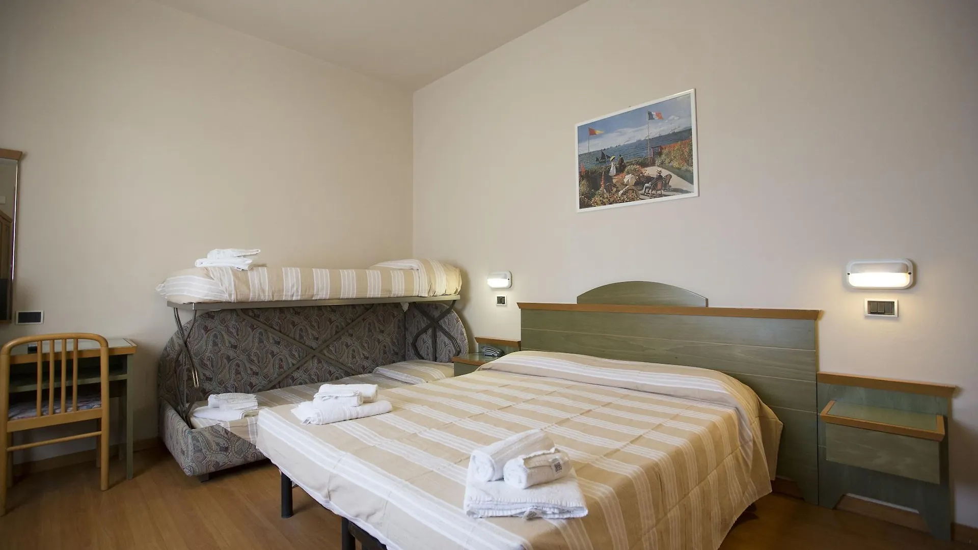 Hotel Impero Rimini 3*,  Italia